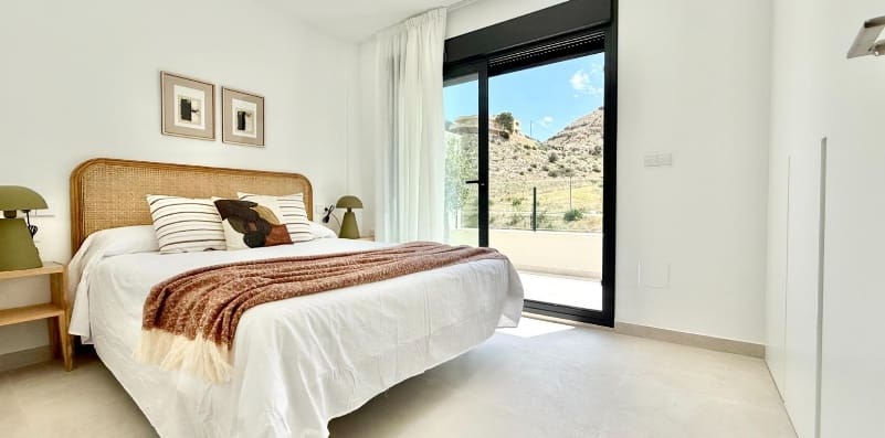 2 bedroom Townhouse for sale in Cox with pool garage - € 223,000 (Ref: 9851992)