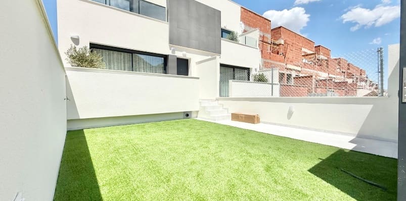 2 bedroom Townhouse for sale in Cox with pool garage - € 223,000 (Ref: 9851992)