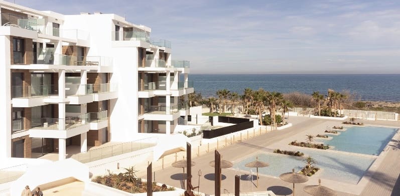 Apartment for sale in Denia with pool garage - € 325,000 (Ref: 9852272)