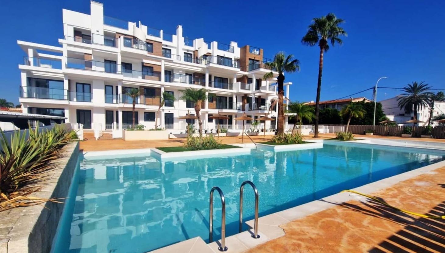Appartement à vendre à Denia avec piscine garage - 415 000 € (Ref: 9852272)
