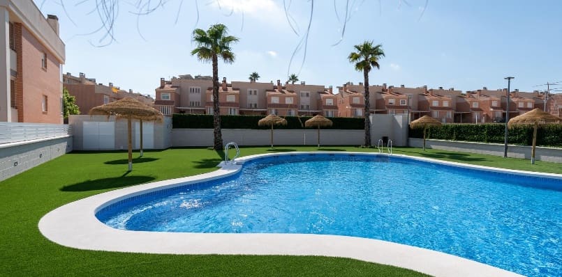 4 bedroom Townhouse for sale in La Nucia with pool garage - € 457,000 (Ref: 9852966)