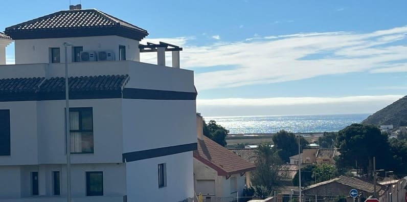 3 soveværelse Byhus til salg i La Union med swimmingpool garage - € 220.500 (Ref: 9852969)