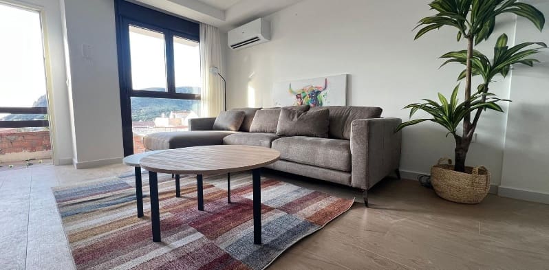 3 soveværelse Byhus til salg i La Union med swimmingpool garage - € 220.500 (Ref: 9852969)