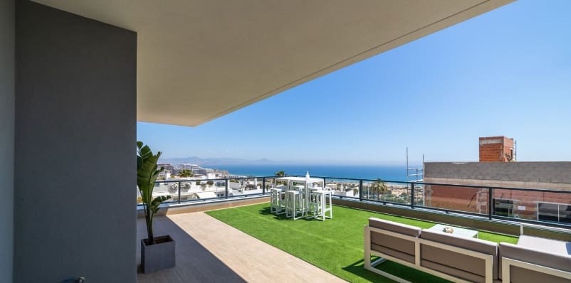 3 soverom Leilighet til salgs i Gran Alacant med svømmebasseng garasje - € 405 000 (Ref: 9852979)