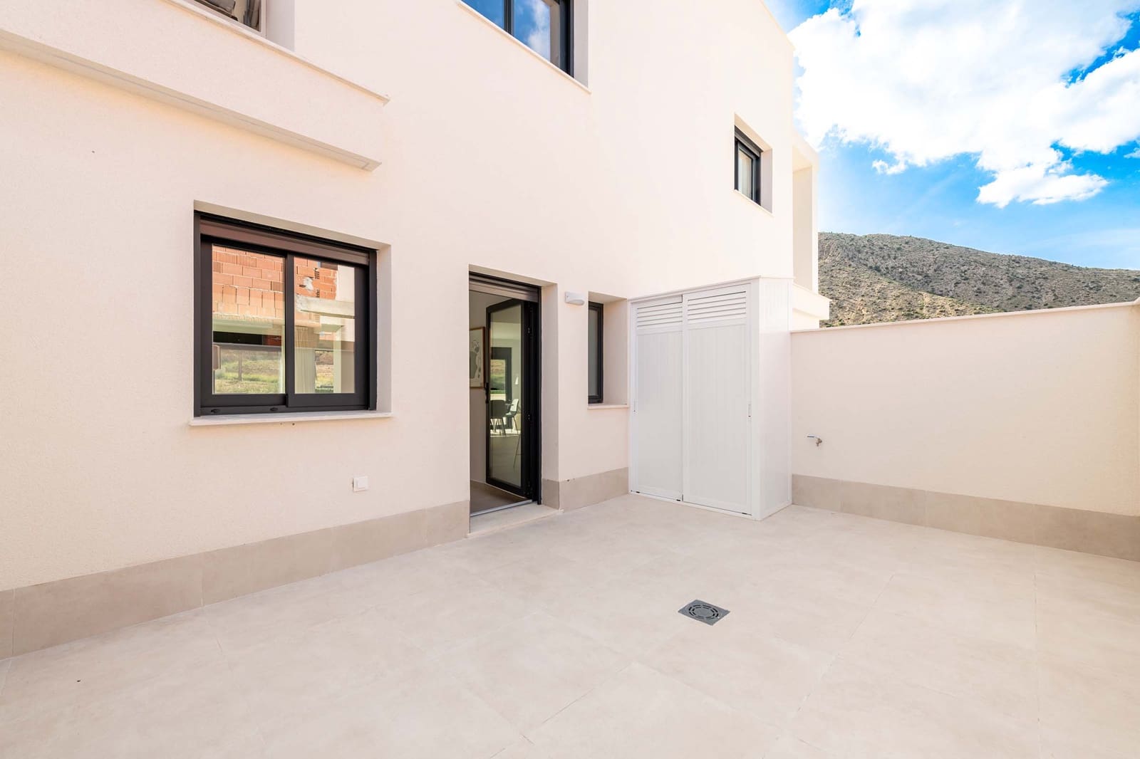 2 soveværelse Villa til salg i Cox med swimmingpool garage - € 279.000 (Ref: 9854543)