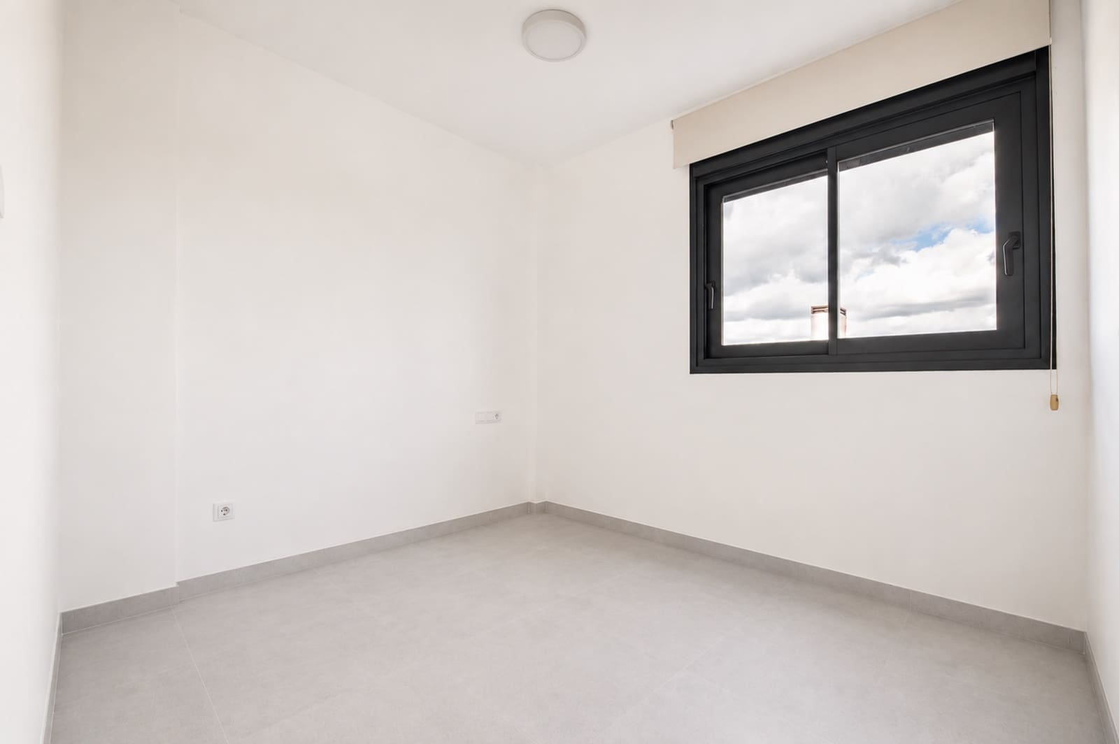 2 soveværelse Villa til salg i Cox med swimmingpool garage - € 279.000 (Ref: 9854543)