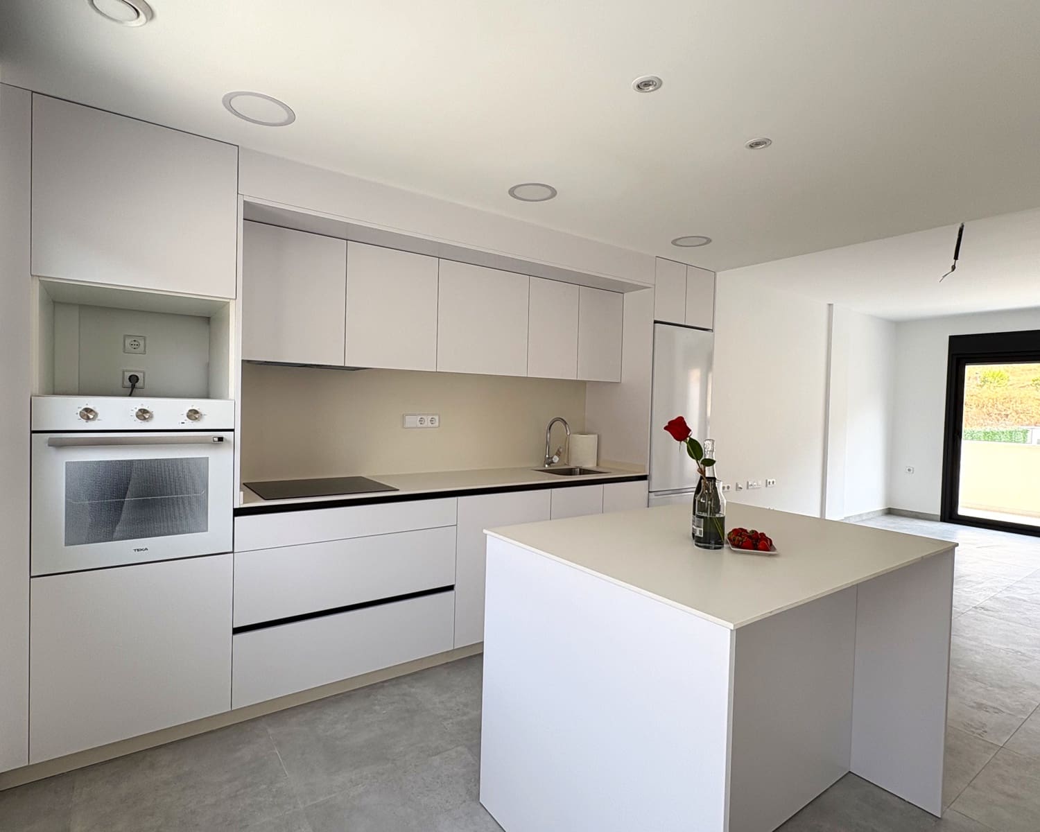 2 bedroom Villa for sale in Cox with pool garage - € 279,000 (Ref: 9854543)