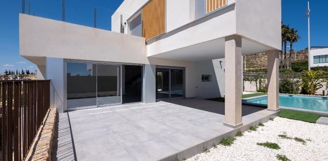4 bedroom Villa for sale in Algorfa with pool garage - € 669,000 (Ref: 9873971)