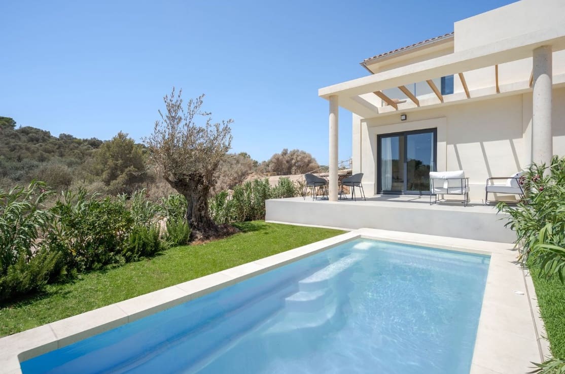 2 soverom Villa til salgs i Palma de Mallorca med svømmebasseng garasje - € 399 000 (Ref: 9877168)