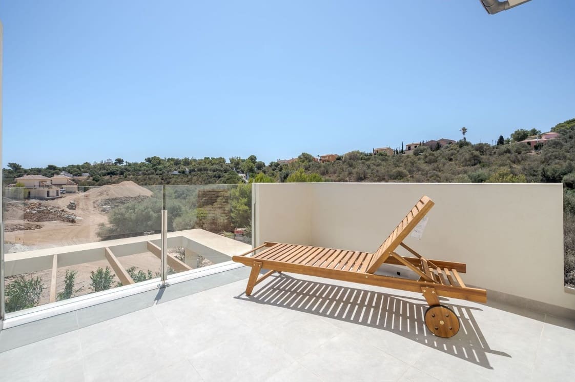 2 soverom Villa til salgs i Palma de Mallorca med svømmebasseng garasje - € 399 000 (Ref: 9877168)
