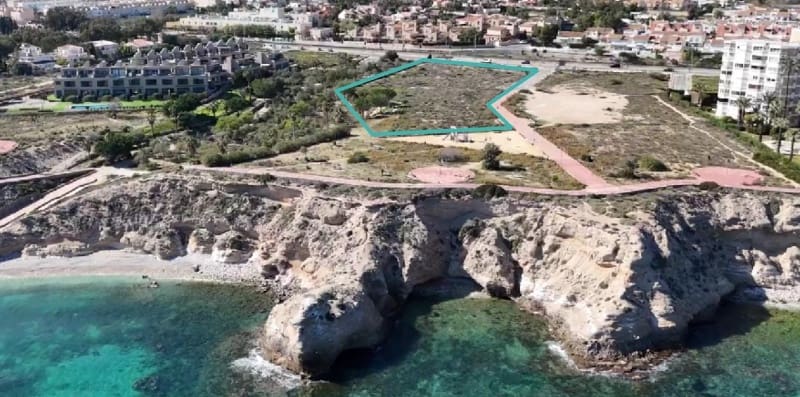 3 slaapkamer Huis te koop in El Campello met zwembad garage - € 537.000 (Ref: 9944381)