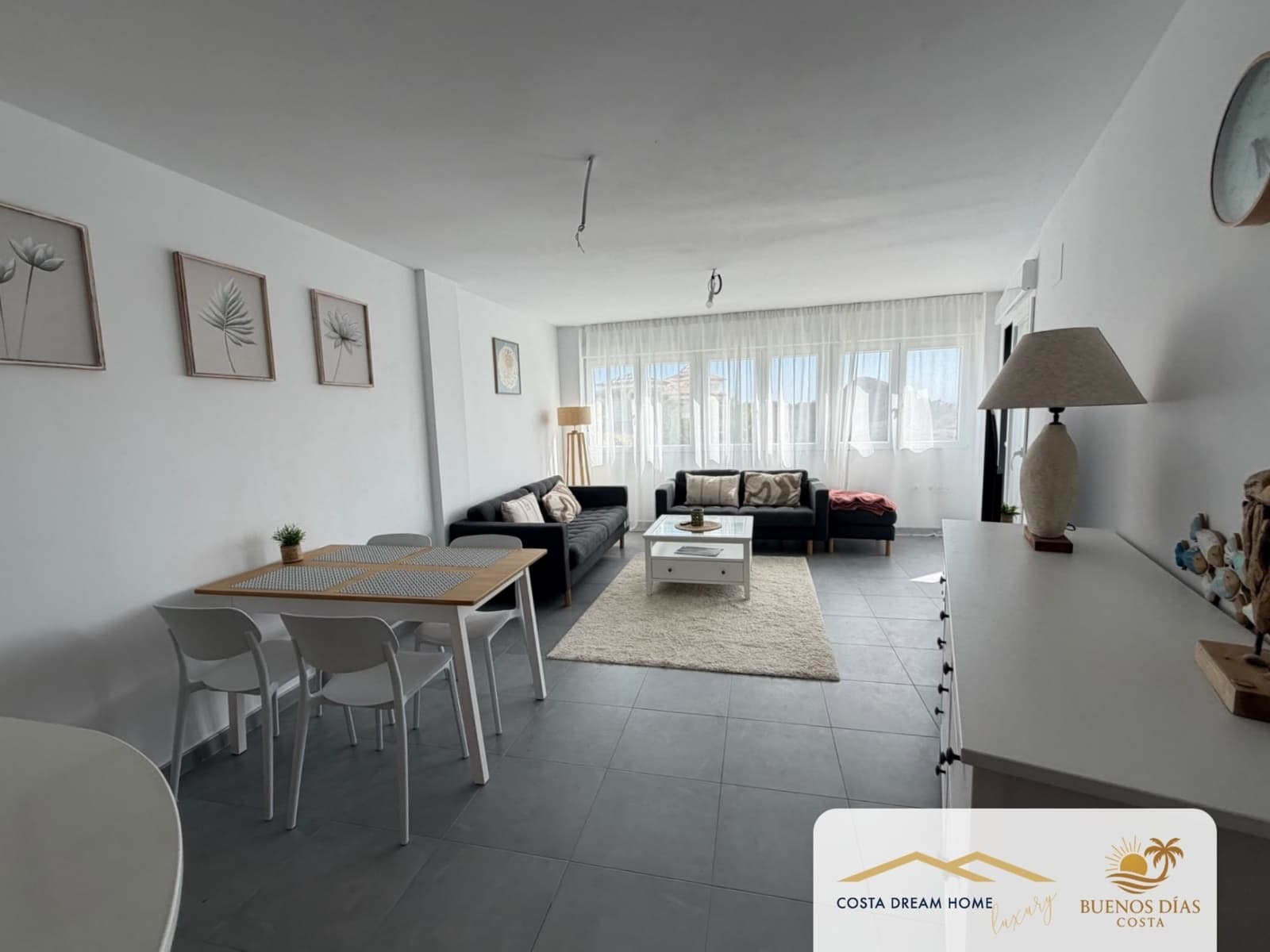 2 soveværelse Rækkehus til salg i Montiboli med swimmingpool garage - € 523.000 (Ref: 9944605)
