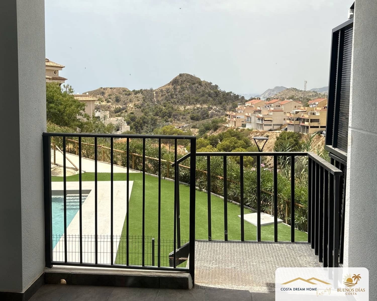 2 sovrum Radhus till salu i Montiboli med pool garage - 523 000 € (Ref: 9944605)
