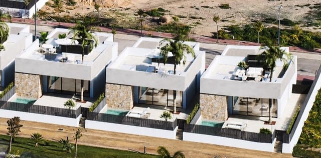 3 soverom Villa til salgs i Torre-Pacheco med svømmebasseng garasje - € 695 000 (Ref: 9975879)