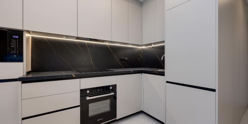 Apartamento de 2 habitaciones en Guardamar del Segura en venta con piscina garaje - 355.000 € (Ref: 9975889)