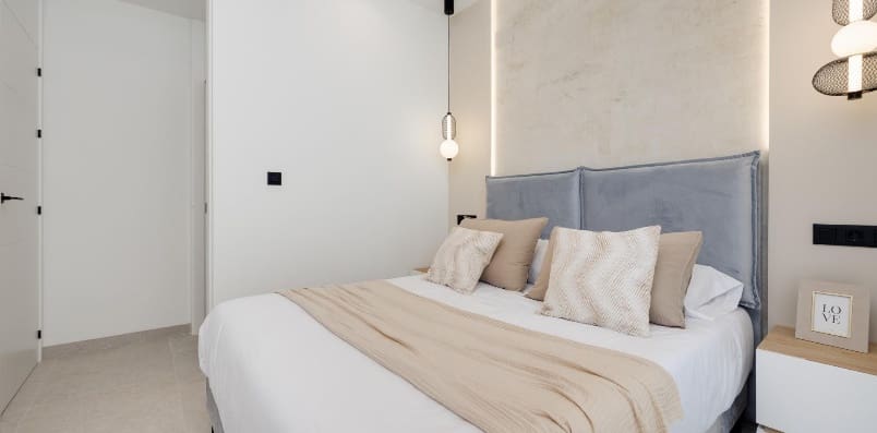 Apartamento de 2 habitaciones en Guardamar del Segura en venta con piscina garaje - 355.000 € (Ref: 9975889)