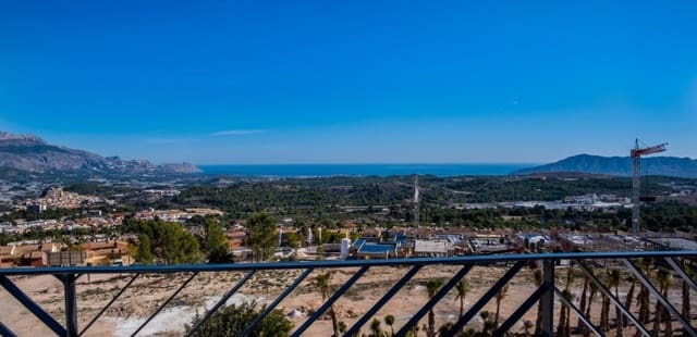 3 soveværelse Villa til salg i Polop med swimmingpool garage - € 625.000 (Ref: 9976103)