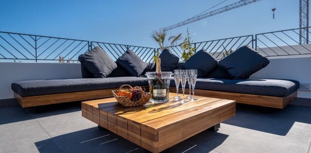3 soveværelse Villa til salg i Polop med swimmingpool garage - € 625.000 (Ref: 9976103)
