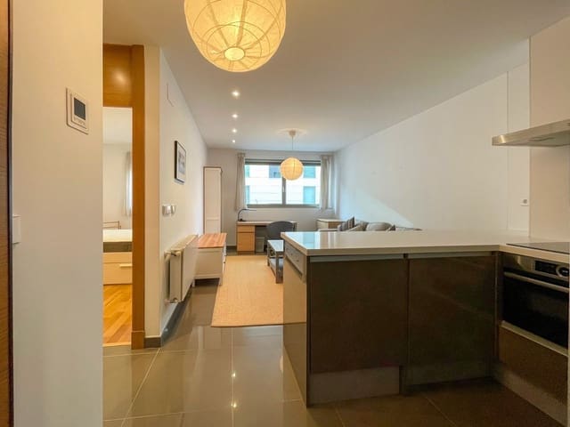 Ático de 1 habitación en Madrid ciudad en venta con piscina garaje - 148.000 € (Ref: 9868066)
