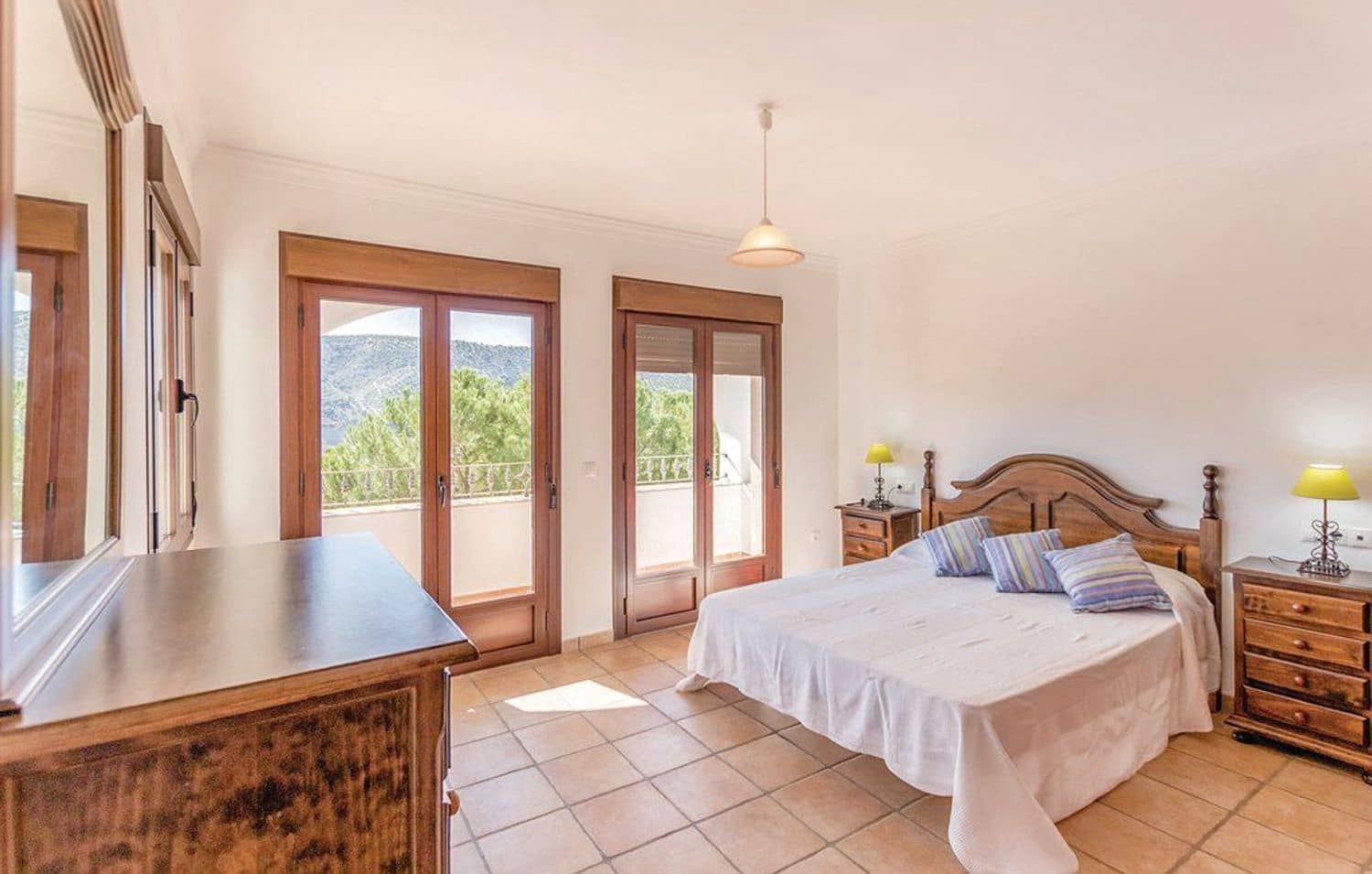 4 camera da letto Villa in vendita in Iznajar con piscina garage - 900.000 € (Rif: 10098596)