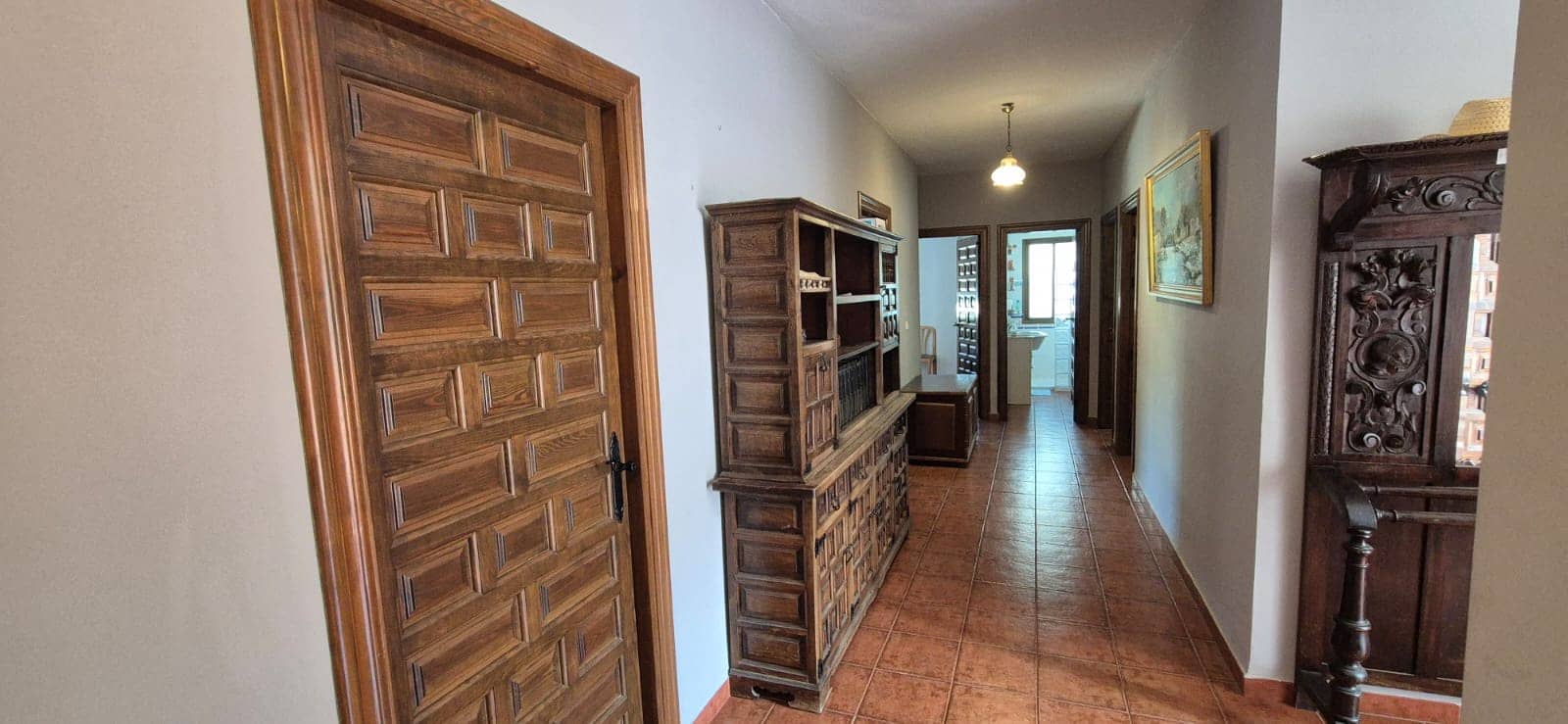 6 bedroom Villa for sale in Loja with garage - € 320,000 (Ref: 10118010)
