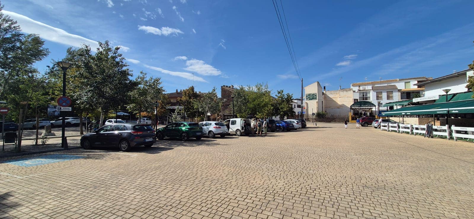 6 bedroom Villa for sale in Loja with garage - € 320,000 (Ref: 10118010)
