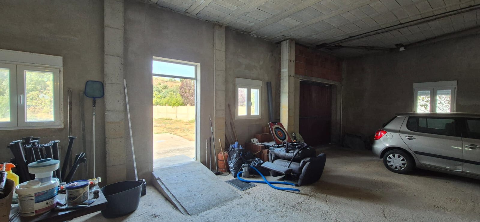 6 bedroom Villa for sale in Loja with garage - € 320,000 (Ref: 10118010)