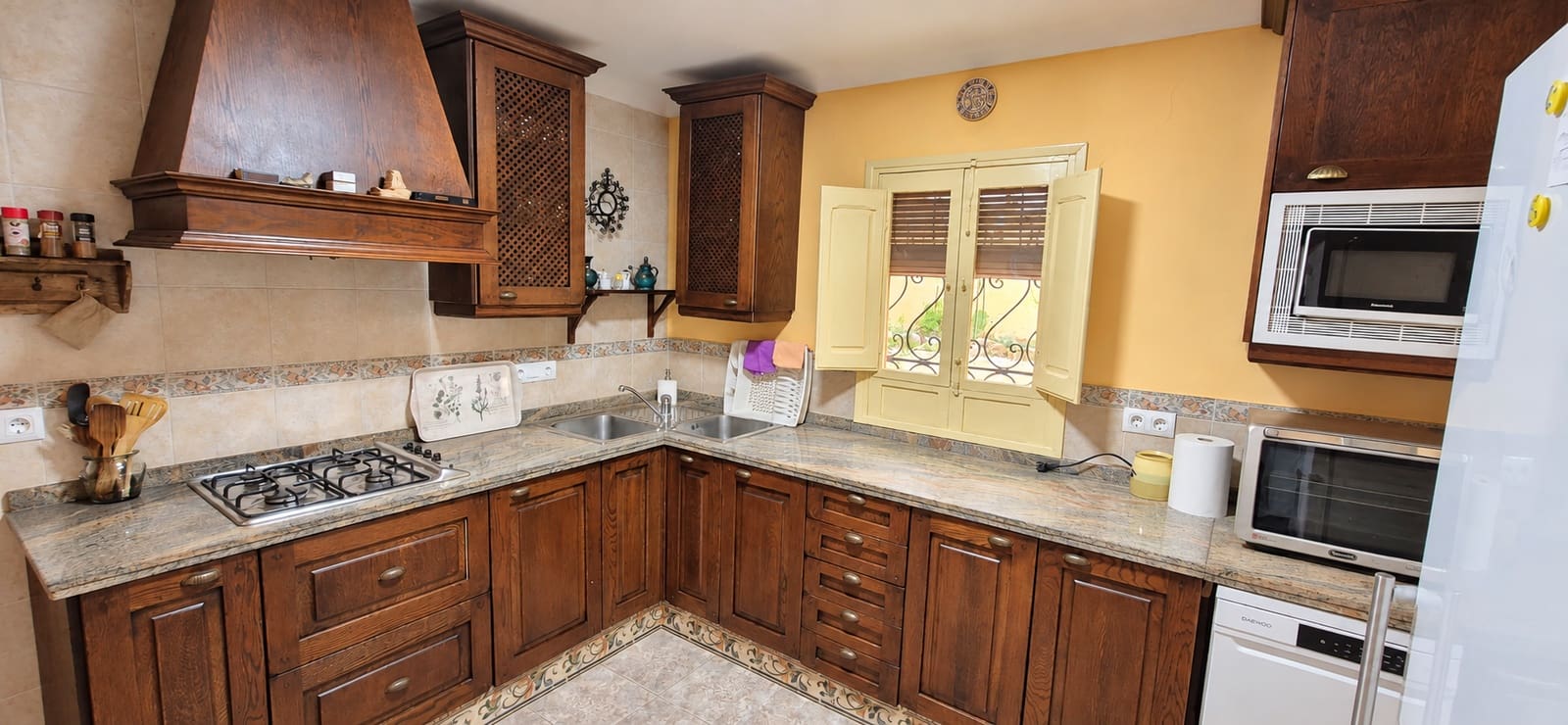 6 chambre Finca/Maison de Campagne à vendre à Iznajar avec piscine garage - 350 000 € (Ref: 10121022)