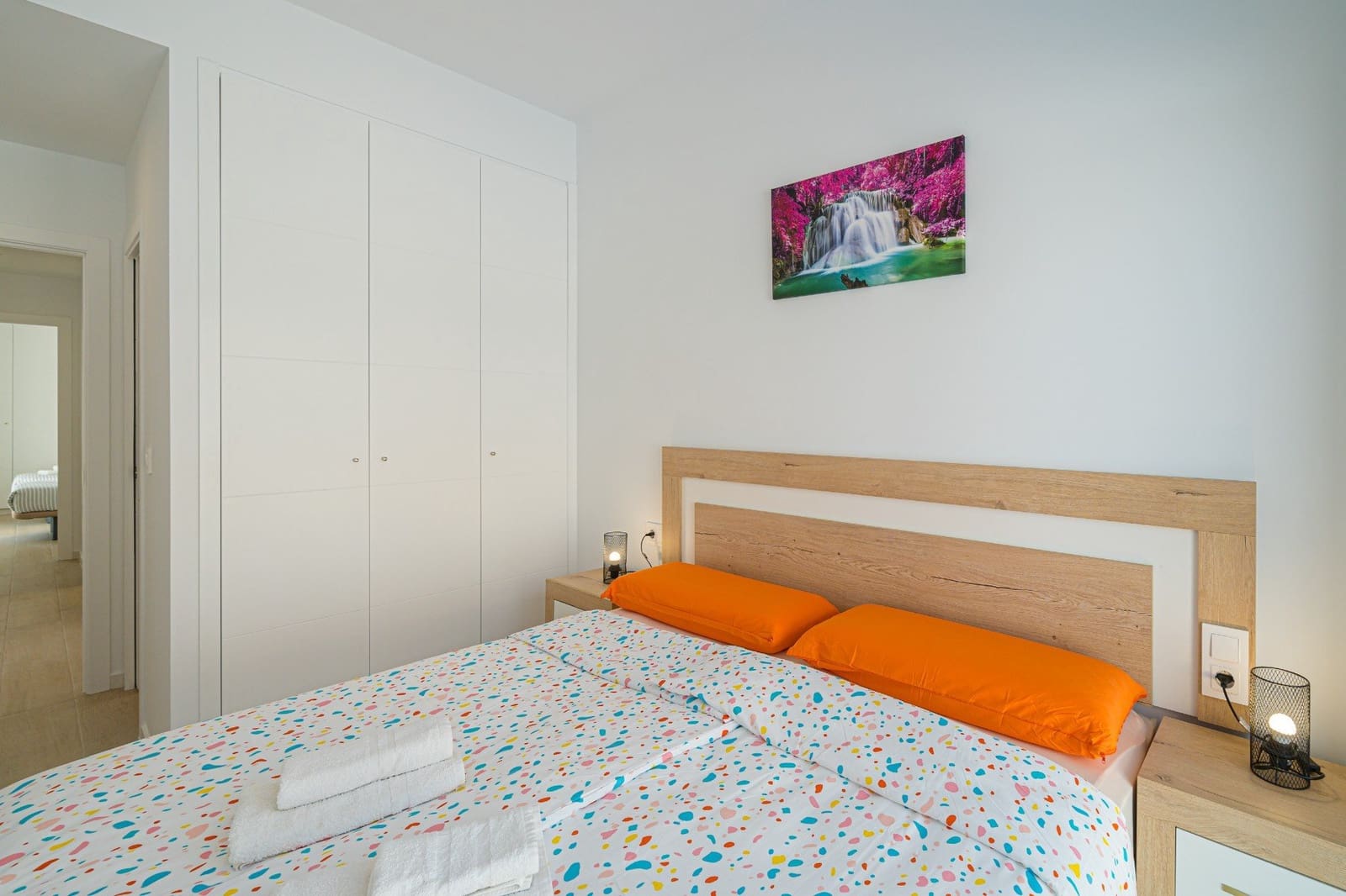 Chalet de 3 habitaciones en Avileses en venta con piscina - 249.000 € (Ref: 9883489)