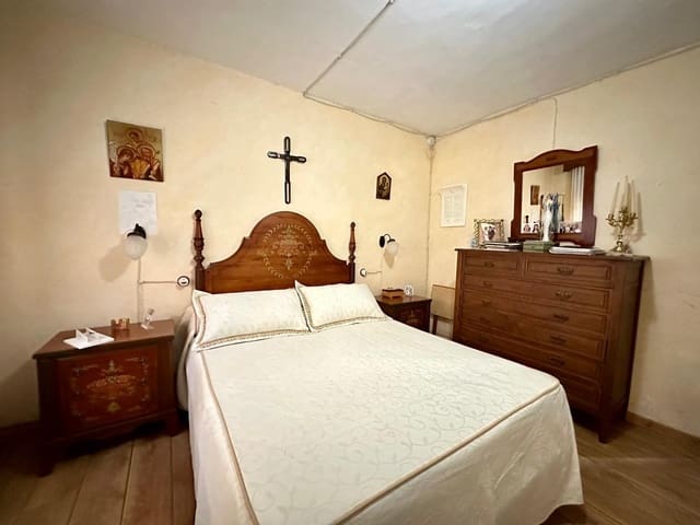 8 slaapkamer Villa te koop in Yecla - € 549.000 (Ref: 9885263)