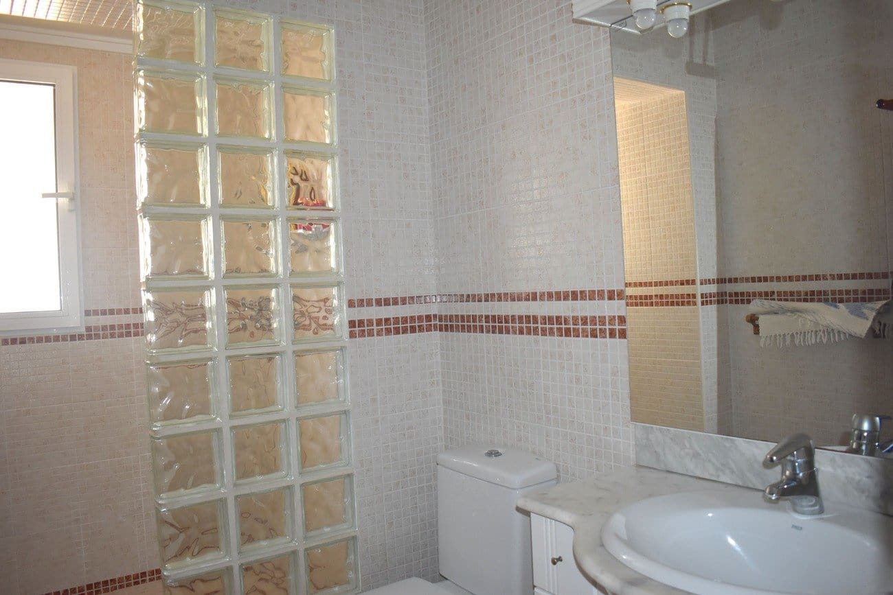 6 sovrum Villa till salu i Guardamar del Segura - 1 100 000 € (Ref: 9885281)
