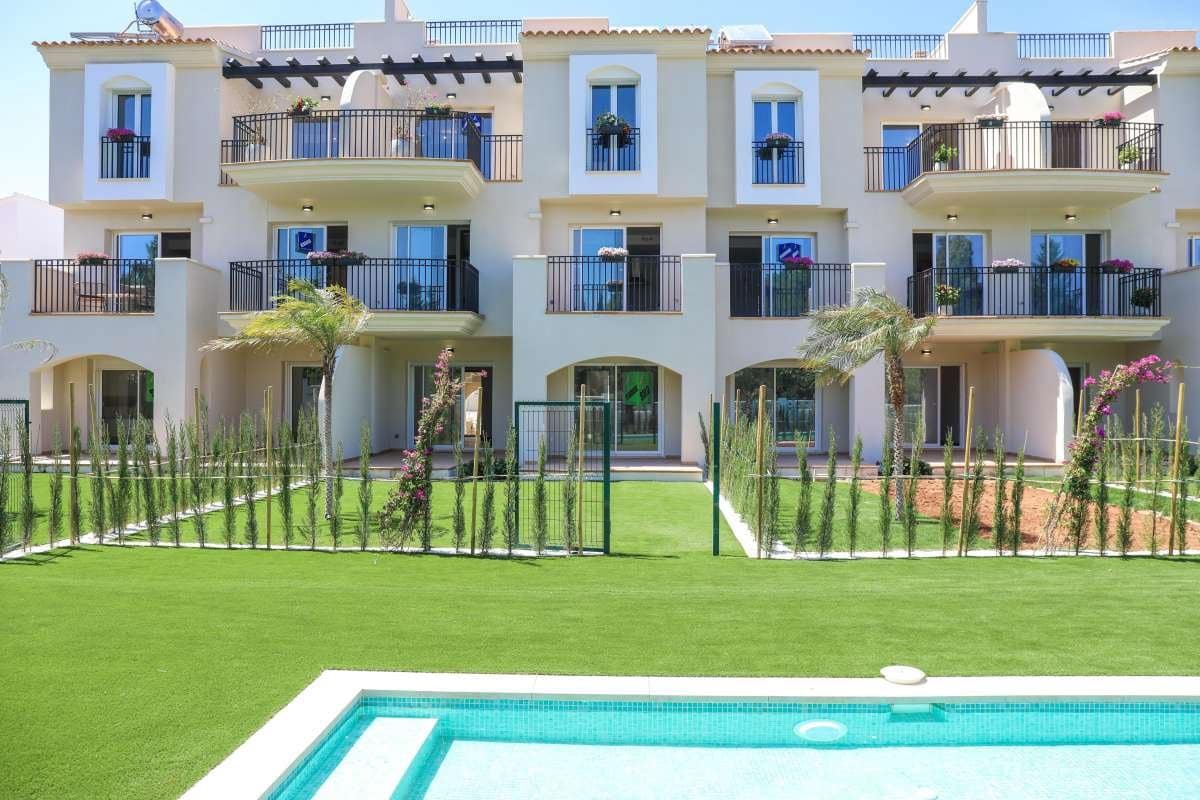 2 soveværelse Lejlighed til salg i Denia - € 339.000 (Ref: 9885289)
