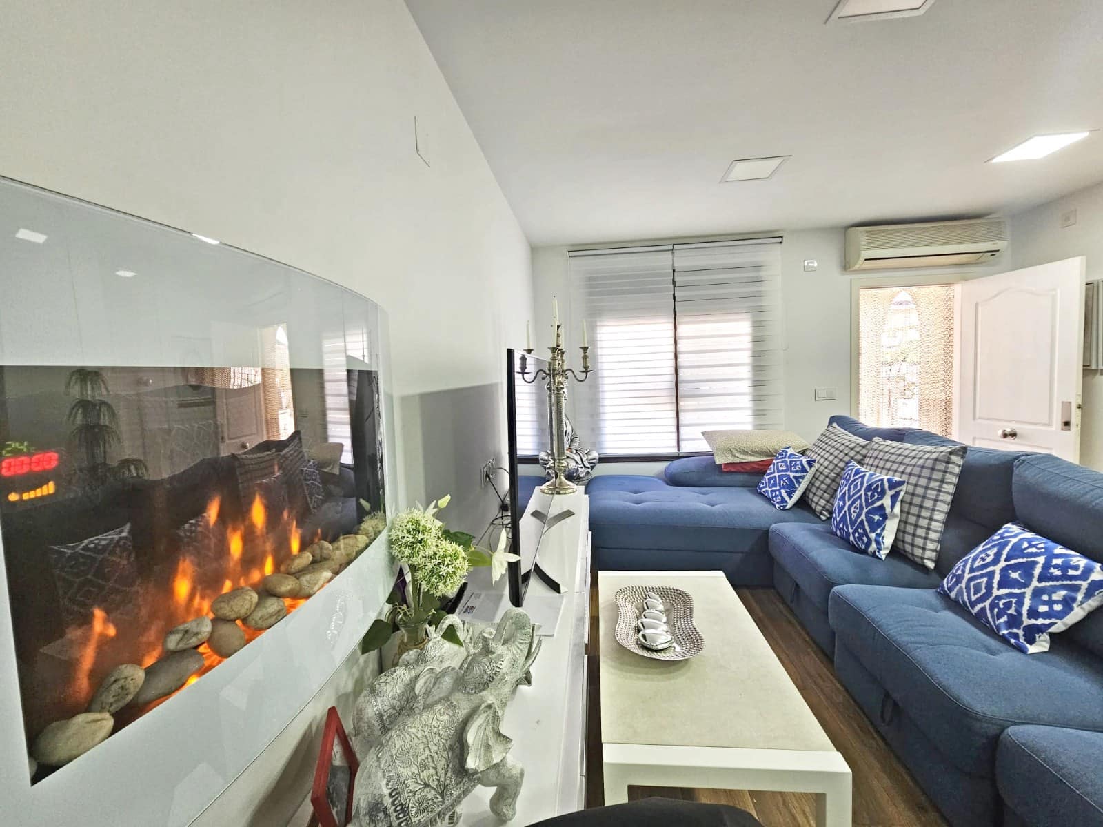 2 makuuhuone Huoneisto myytävänä paikassa Los Alcazares mukana uima-altaan - 215 000 € (Ref: 10012242)