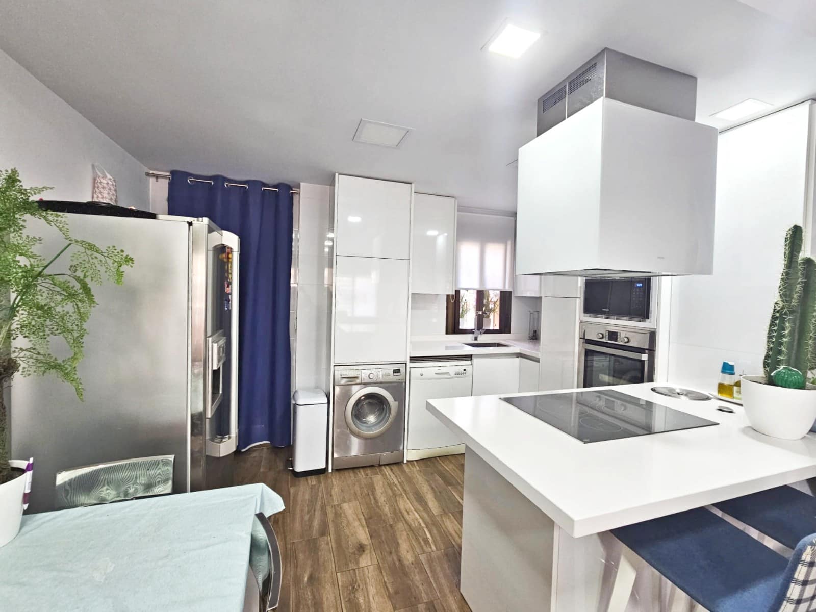 2 makuuhuone Huoneisto myytävänä paikassa Los Alcazares mukana uima-altaan - 215 000 € (Ref: 10012242)