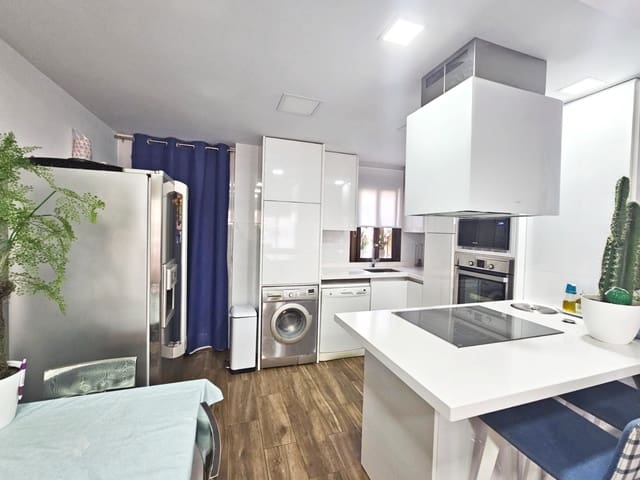 2 chambre Appartement à vendre à Centro, Los Alcázares avec piscine - 215 000 € (Ref: 10012242)