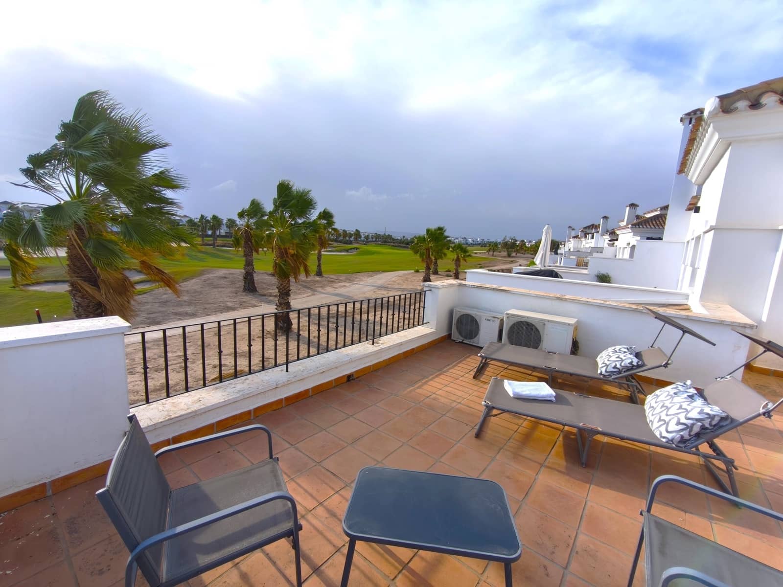2 soveværelse Byhus til leje i La Torre Golf Resort med swimmingpool garage - € 1.300 (Ref: 10029577)