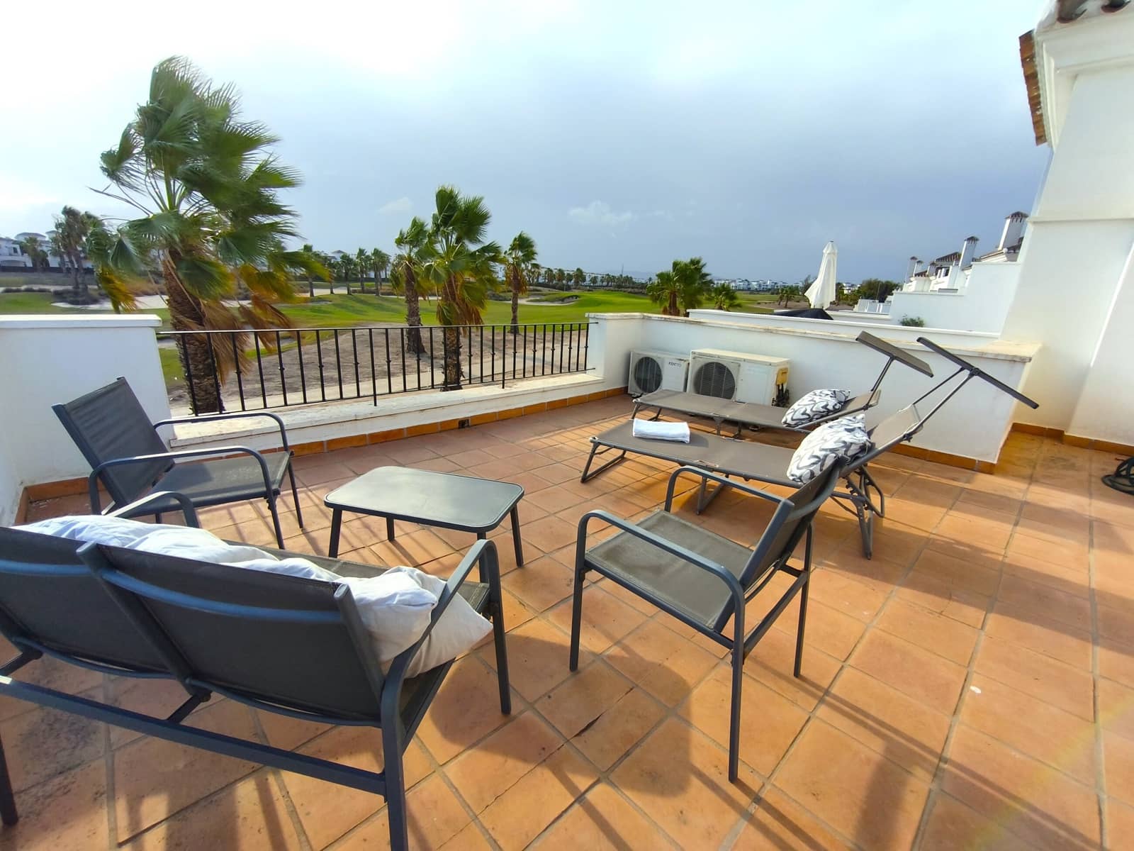 2 soveværelse Byhus til leje i La Torre Golf Resort med swimmingpool garage - € 1.300 (Ref: 10029577)