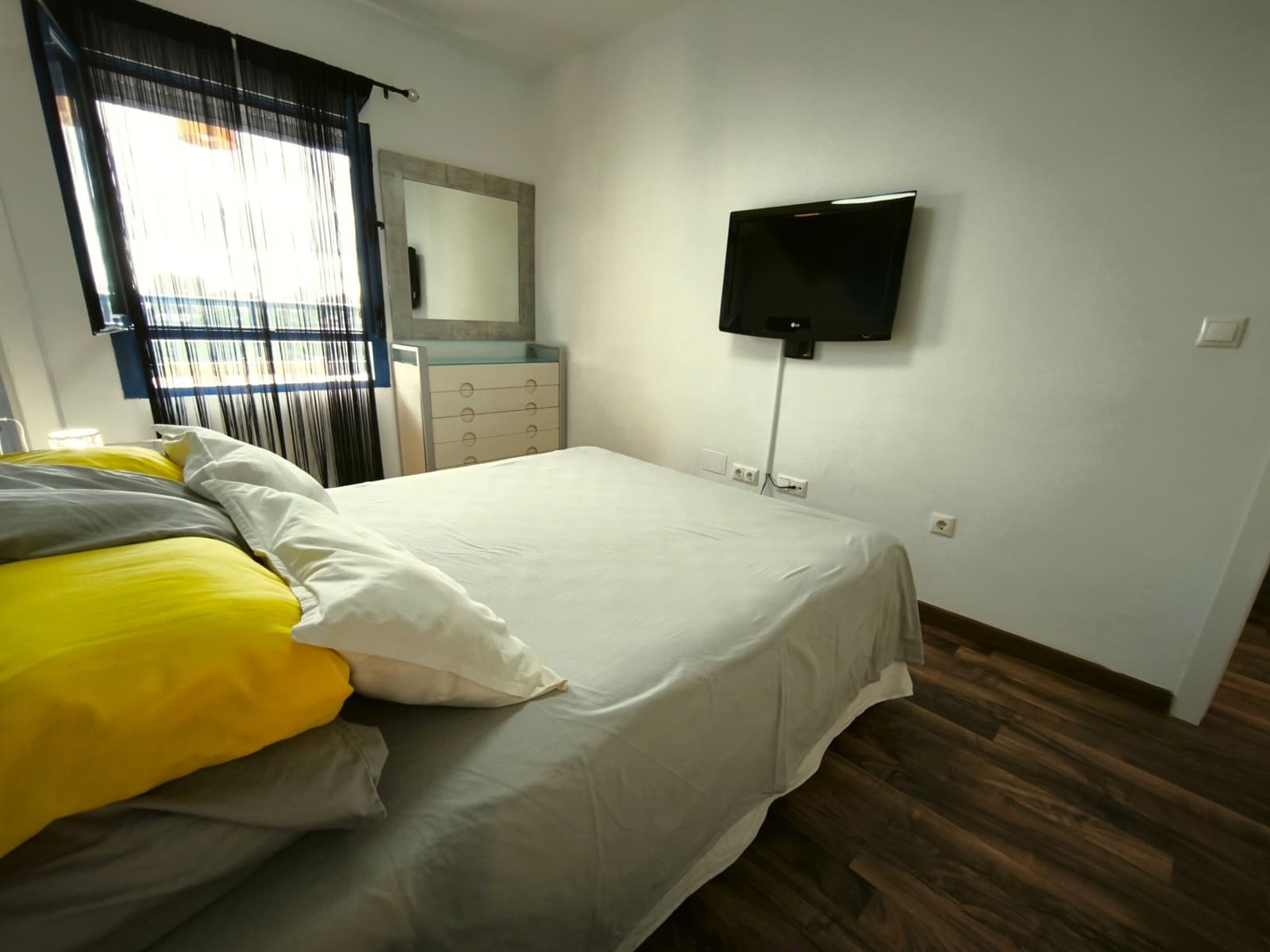 1 soverom Leilighet til leie i Dehesa de Campoamor med svømmebasseng - € 850 (Ref: 10184979)