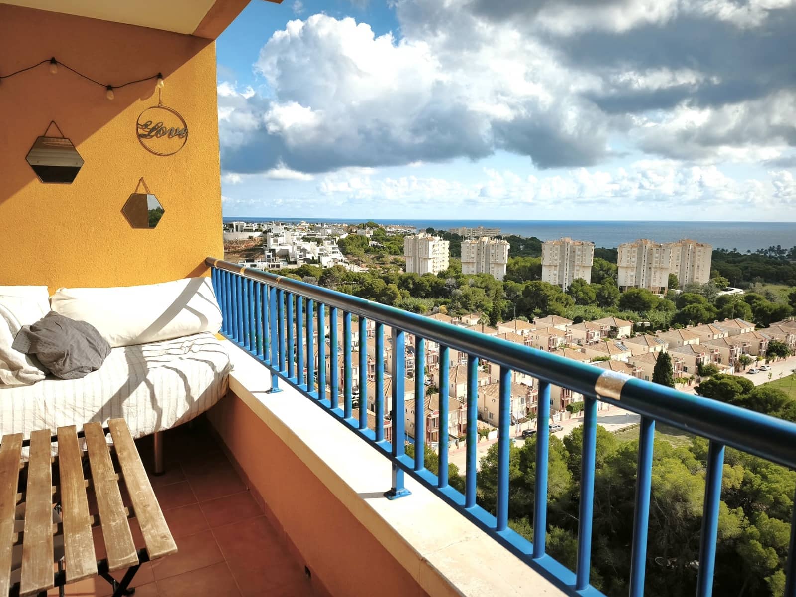 1 soverom Leilighet til leie i Dehesa de Campoamor med svømmebasseng - € 850 (Ref: 10184979)