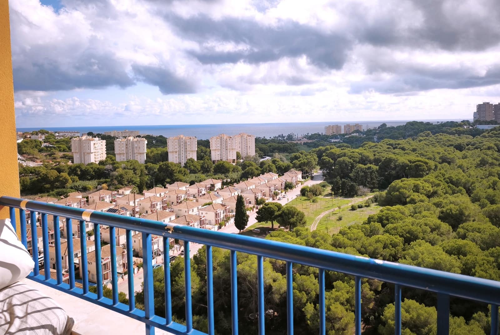 1 soverom Leilighet til leie i Dehesa de Campoamor med svømmebasseng - € 850 (Ref: 10184979)