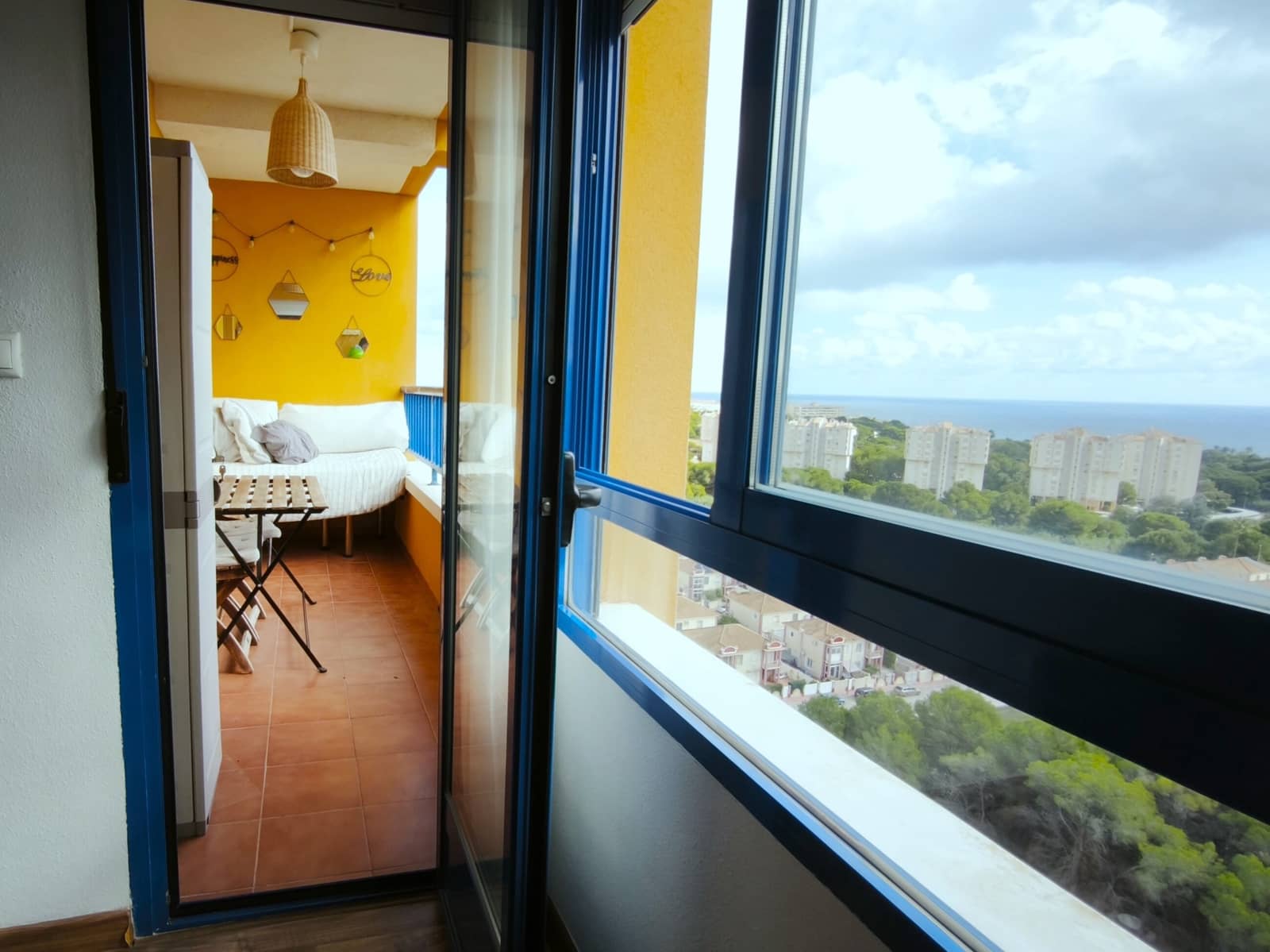 1 soverom Leilighet til leie i Dehesa de Campoamor med svømmebasseng - € 850 (Ref: 10184979)