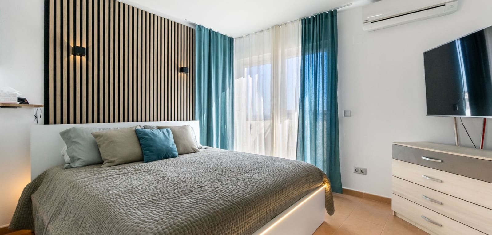 Casa de 3 habitaciones en Orihuela Costa en venta con piscina - 288.000 € (Ref: 9837758)