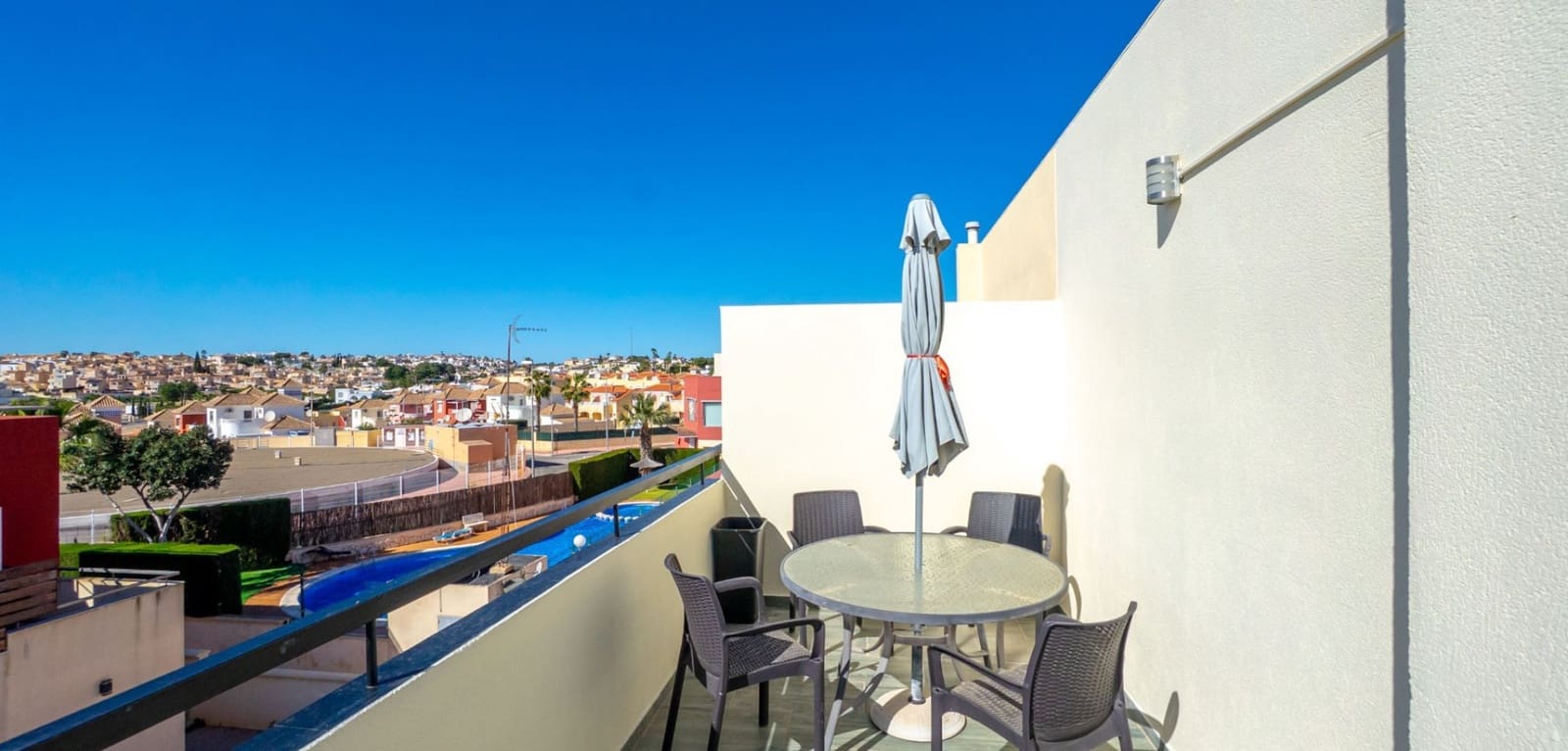Casa de 3 habitaciones en Orihuela Costa en venta con piscina - 288.000 € (Ref: 9837758)