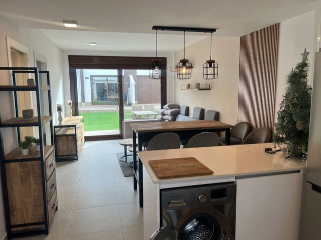 2 slaapkamer Appartement te koop in Lo Pagan, San Pedro del Pinatar met garage - € 239.900 (Ref: 9837765)