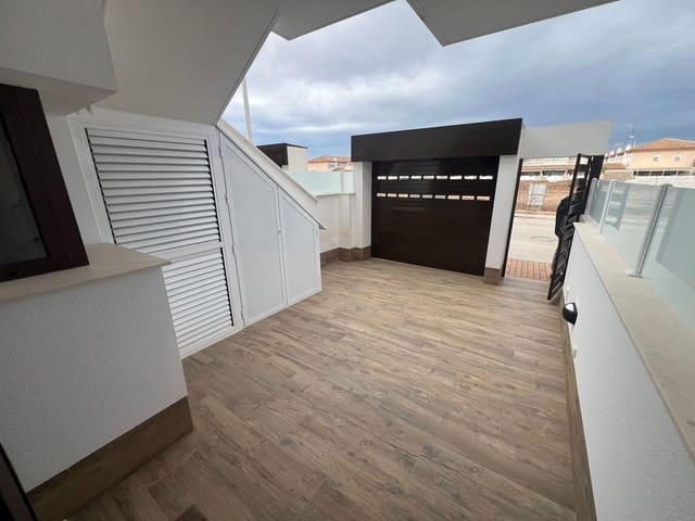 2 slaapkamer Appartement te koop in Lo Pagan, San Pedro del Pinatar met garage - € 239.900 (Ref: 9837765)