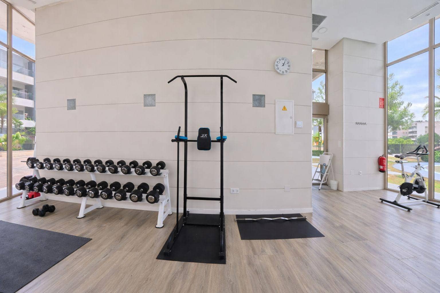 3 makuuhuone Huoneisto myytävänä paikassa Orihuela Costa mukana uima-altaan - 298 000 € (Ref: 9837770)