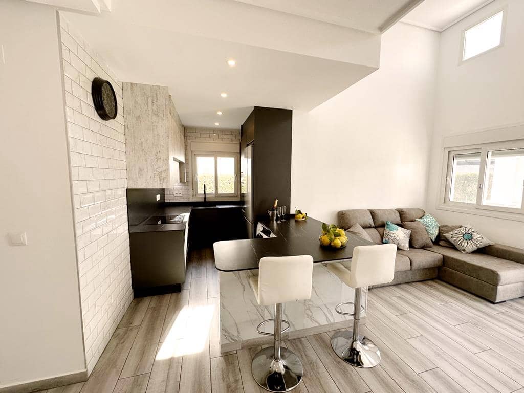 2 bedroom Villa for sale in La Torre Golf Resort with garage - € 259,950 (Ref: 9838089)