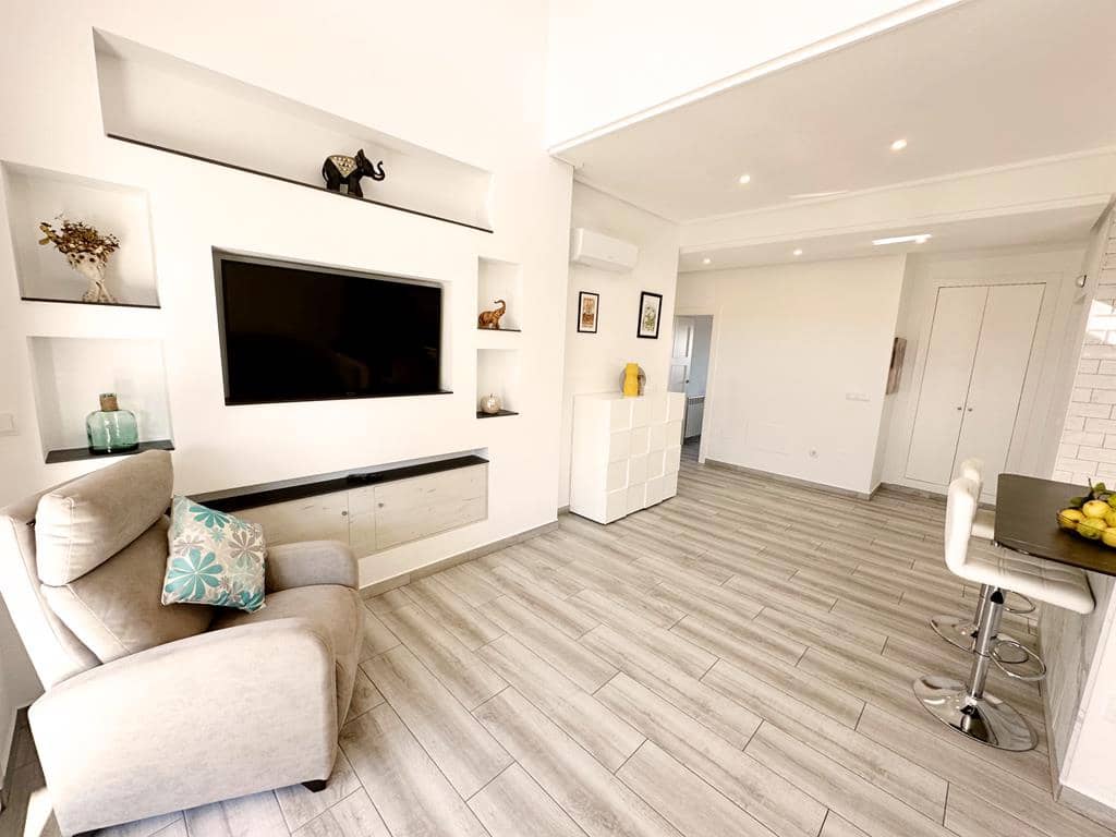 2 bedroom Villa for sale in La Torre Golf Resort with garage - € 259,950 (Ref: 9838089)