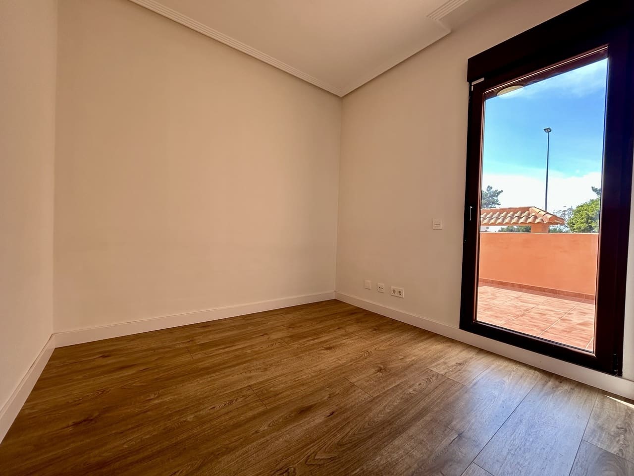 3 slaapkamer Appartement te koop in Los Alcazares met zwembad garage - € 249.000 (Ref: 9838107)