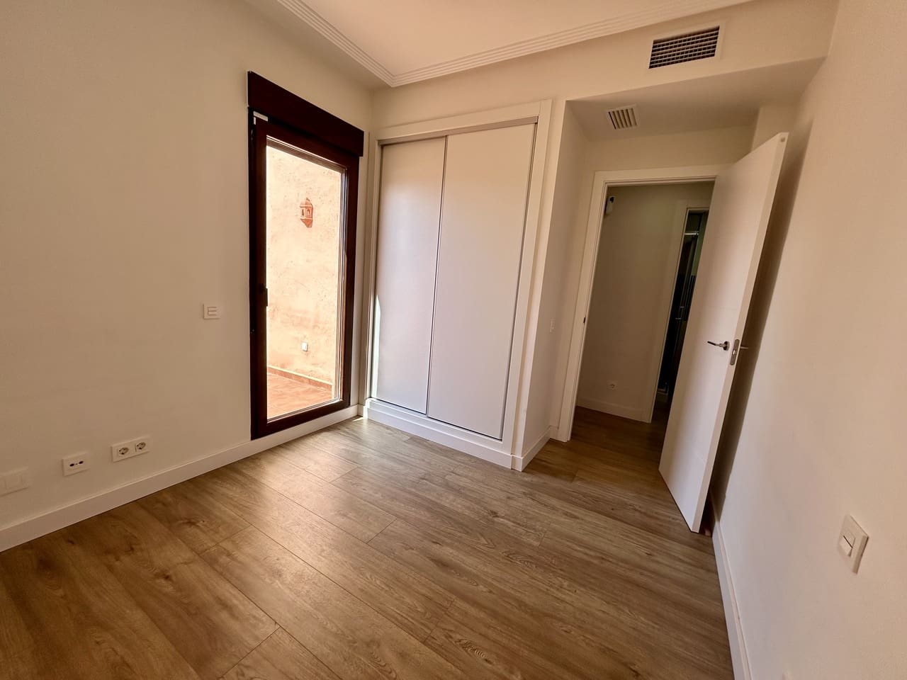 3 sypialnia Apartament na sprzedaż w Los Alcazares z garażem - 249 000 € (Ref: 9838110)